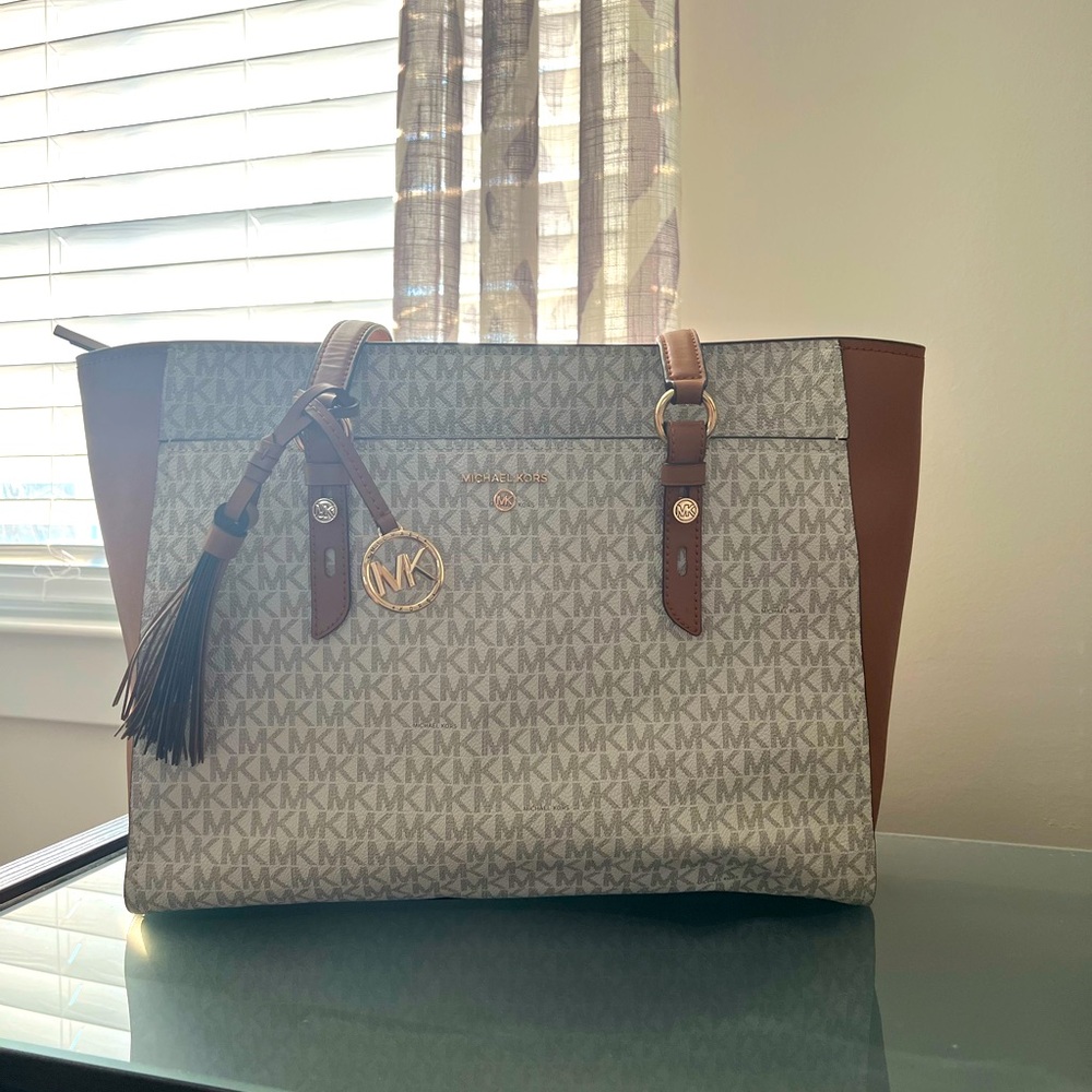 Micheal Kors Sullivan Tote Bag/Purse